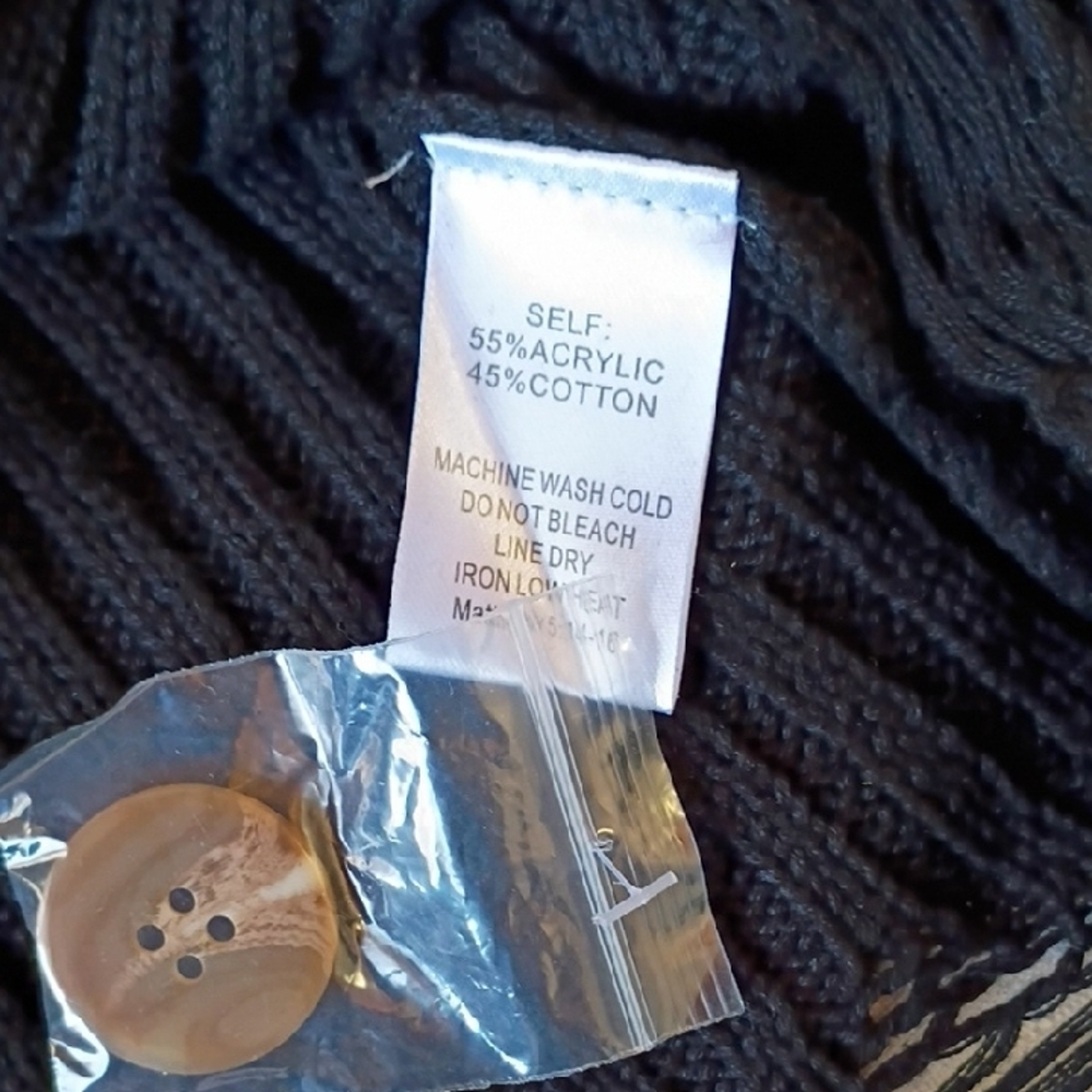 Black Ribbed Button-Up Sweater Cbrand Size M - Picture 6 of 9